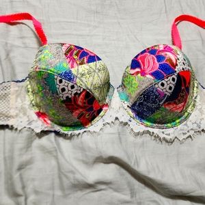 Victoria's Secret bra 32dd